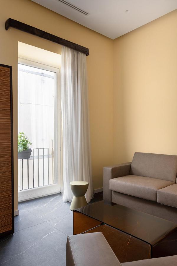Hotel Poerio 25 Boutique Stay Napels Buitenkant foto